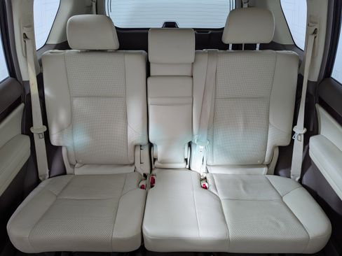 Used 2012 Lexus GX 460 w/ Comfort Plus Pkg image 13