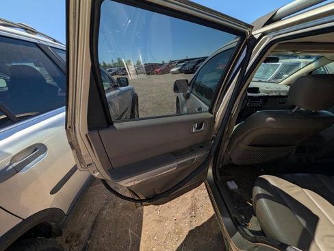 Used 2006 Mitsubishi Endeavor Limited AWD/4WD image 24