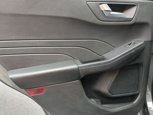 Used 2025 Ford Escape ST-Line image 26