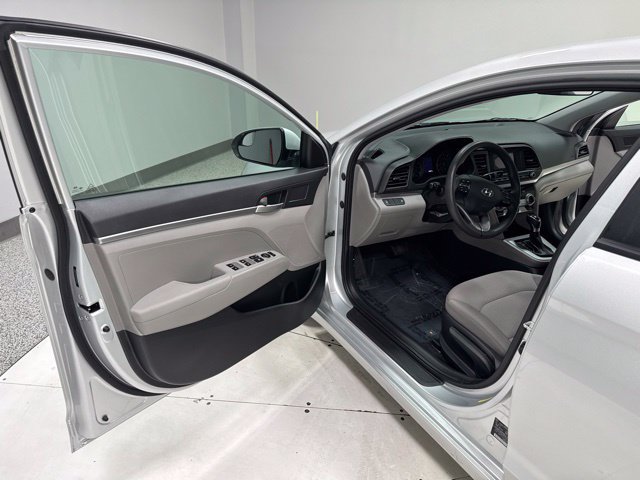 Used 2019 Hyundai Elantra SE FWD image 7