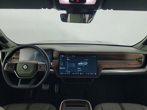 Used 2024 Rivian R1S Adventure image 27