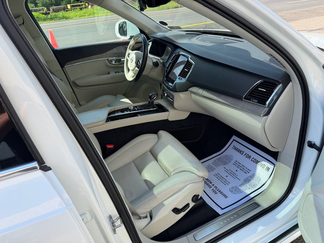Used 2021 Volvo XC90 T6 Inscription w/ Advanced Package AWD/4WD image 33
