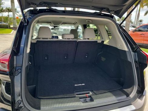 Certified 2023 Nissan Rogue SV FWD image 14
