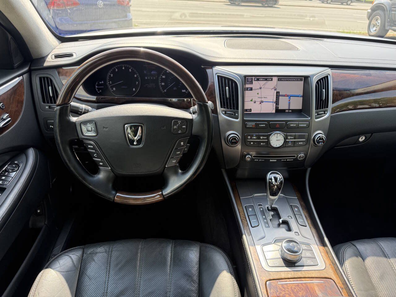 Used 2012 Hyundai Equus Signature RWD image 17