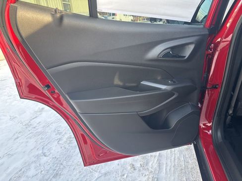 New 2026 Chevrolet Trax RS w/ Sunroof Package FWD image 16