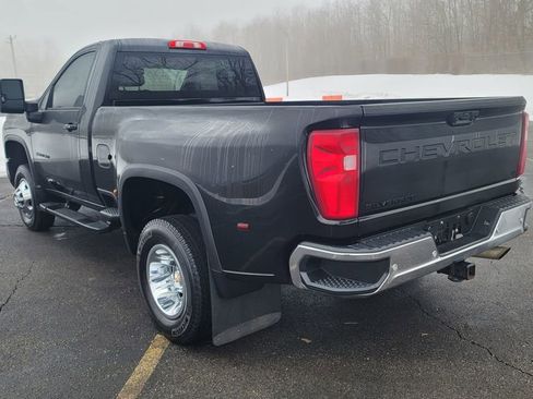 Used 2024 Chevrolet Silverado 3500 LT w/ Convenience Package image 9