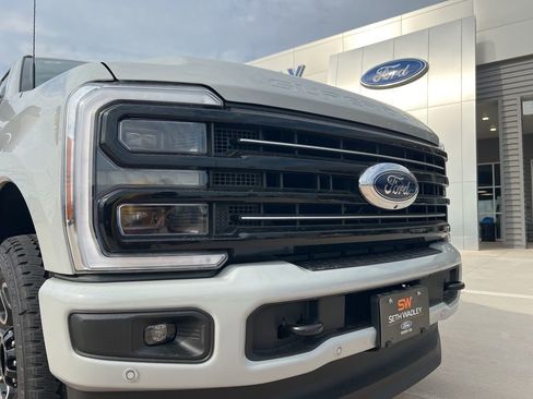 New 2026 Ford F250 Platinum AWD/4WD image 6
