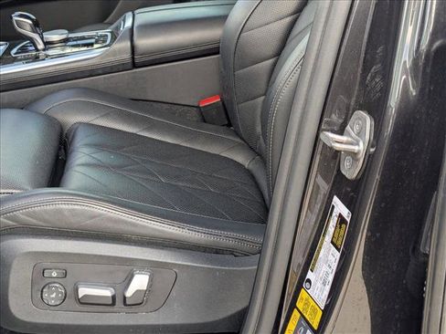 Used 2023 BMW X5 xDrive45e image 15