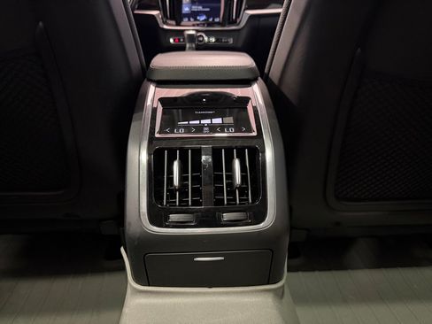 Used 2018 Volvo S90 T5 Momentum AWD/4WD image 37
