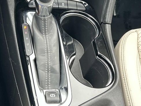 Used 2022 Buick Encore GX Essence w/ Advanced Technology Package image 35