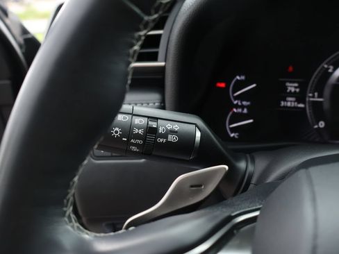 Used 2023 Lexus LX 600 4WD image 29