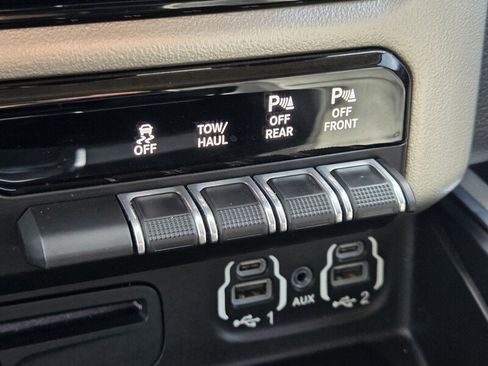 Certified 2019 RAM 1500 Laramie AWD/4WD image 28
