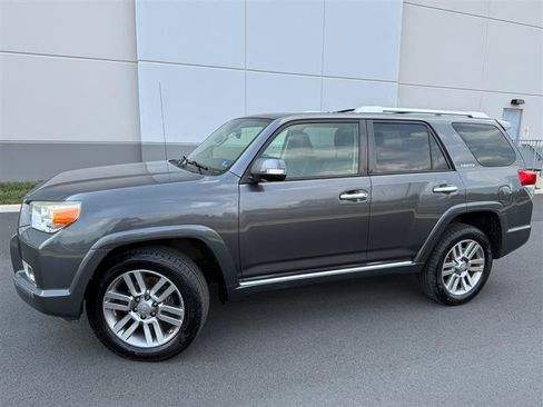 Used 2013 Toyota 4Runner Limited AWD/4WD image 5