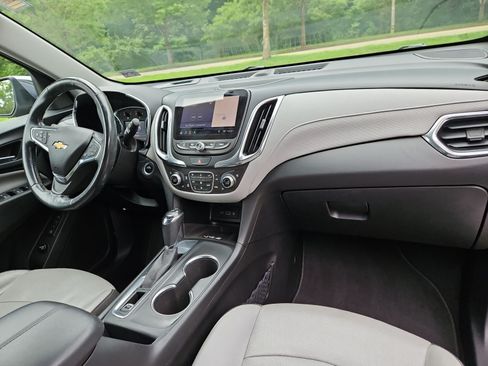Used 2019 Chevrolet Equinox Premier FWD image 16