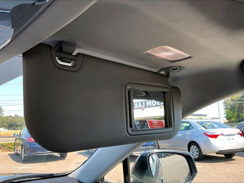 Certified 2022 Toyota RAV4 XLE w/ Convenience Package AWD/4WD image 35