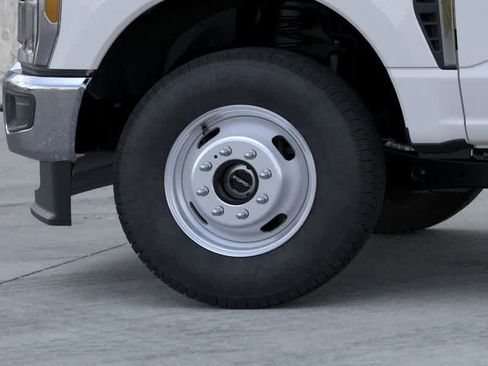 New 2025 Ford F350 XL w/ XL Chrome Package AWD/4WD image 20