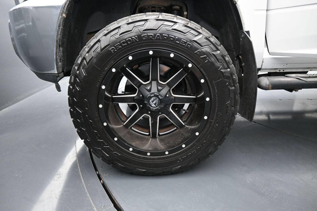 Used 2017 RAM 2500 SLT AWD/4WD image 26
