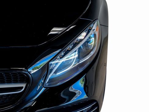 Used 2019 Mercedes-Benz S 560 4MATIC Coupe image 5