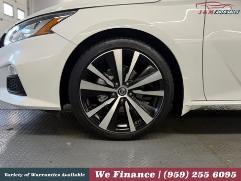 Used 2021 Nissan Altima 2.5 SR w/ SR Premium Package AWD/4WD image 13