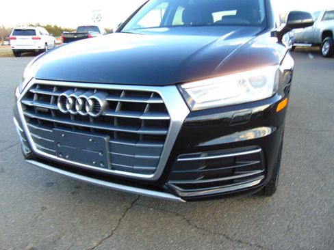 Used 2018 Audi Q5 2.0T Premium image 43