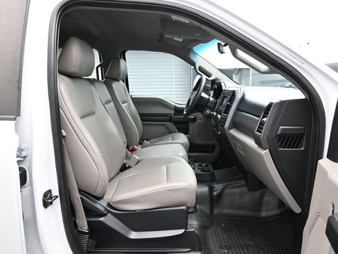 Used 2019 Ford F250 XL w/ Power Equipment Group AWD/4WD image 13