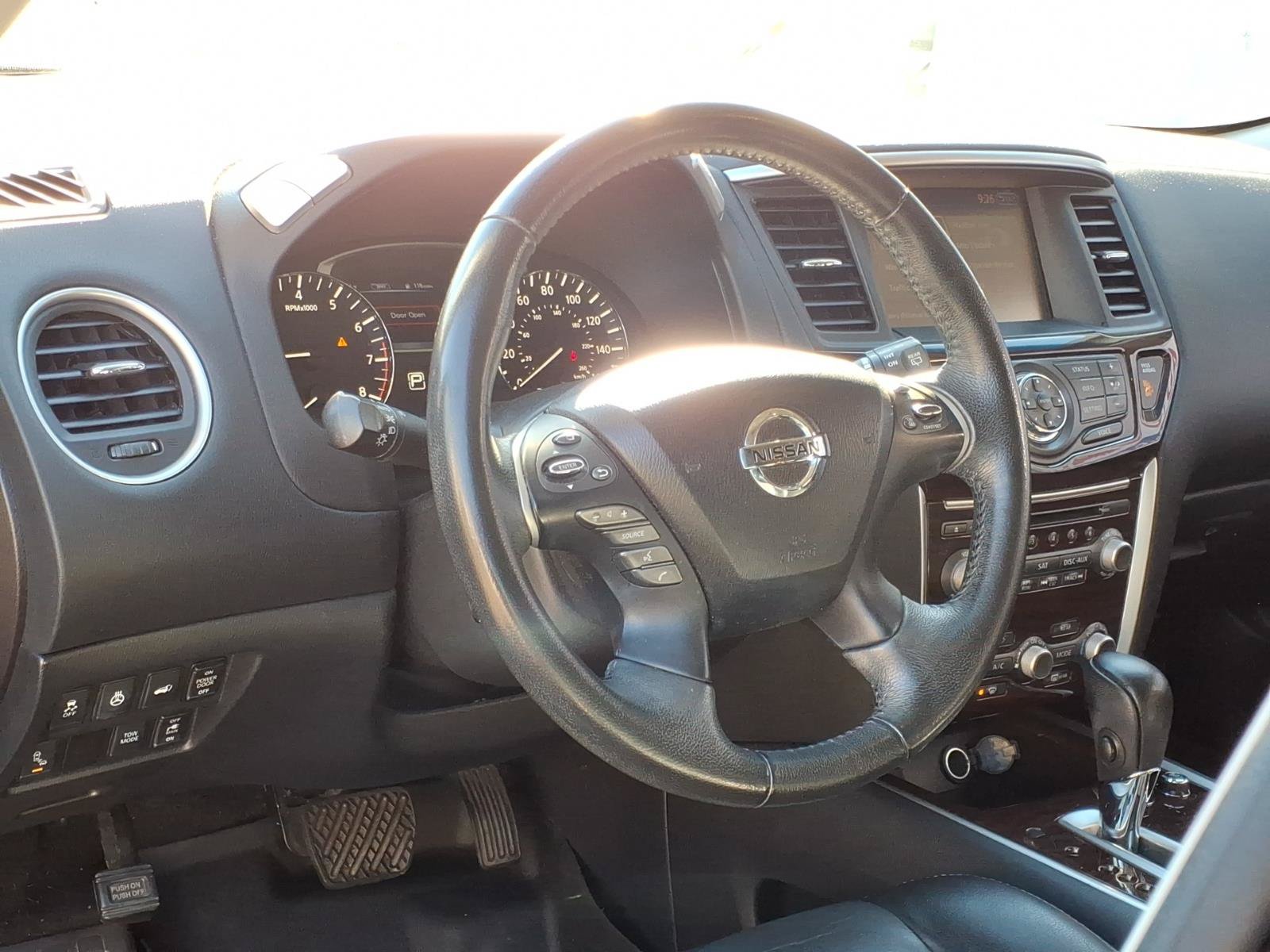 Used 2015 Nissan Pathfinder Platinum w/ Cargo Package FWD image 6