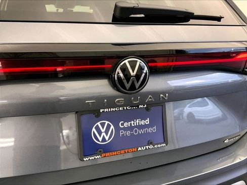 Certified 2025 Volkswagen Tiguan S w/ 18" Wheel Package AWD/4WD image 18