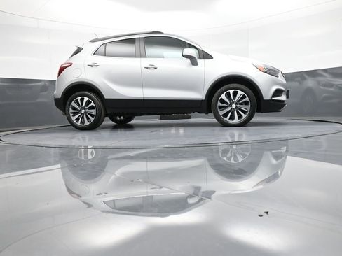 Used 2022 Buick Encore Preferred w/ Safety Package image 28