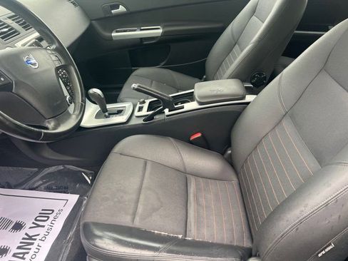 Used 2011 Volvo C30 T5 R-Design image 16