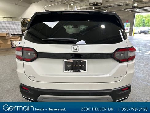 Used 2025 Honda Pilot Elite image 8