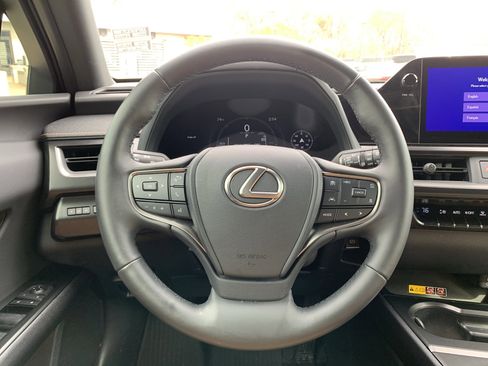 Used 2025 Lexus UX 300h FWD w/ Cold Area Package image 18