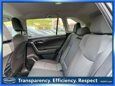 Certified 2025 Toyota RAV4 XLE AWD/4WD image 11