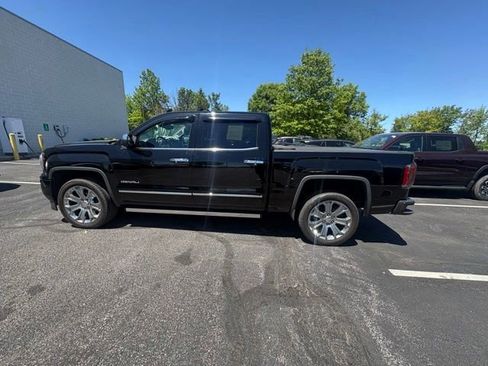 Used 2018 GMC Sierra 1500 Denali w/ Denali Ultimate Package AWD/4WD image 8