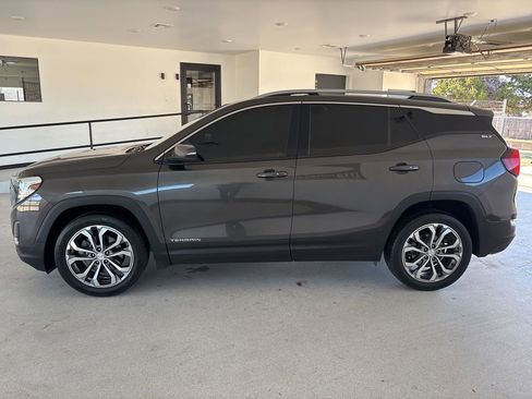 Used 2020 GMC Terrain SLT w/ Preferred Package AWD/4WD image 19