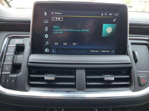 Used 2023 Chevrolet Tahoe Premier AWD/4WD image 18