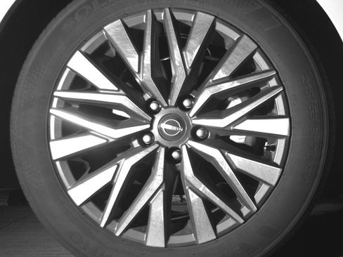 Used 2025 Nissan Altima 2.5 SV FWD image 13