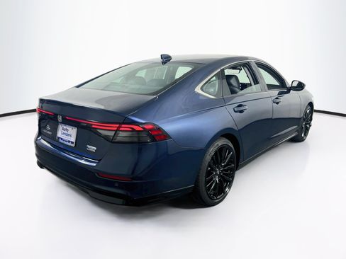 Used 2023 Honda Accord Touring image 5