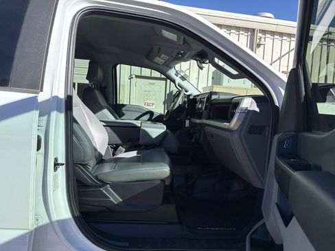 Used 2023 Ford F250 XL image 29