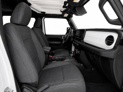 Used 2024 Jeep Wrangler Unlimited w/ Convenience Group AWD/4WD image 19
