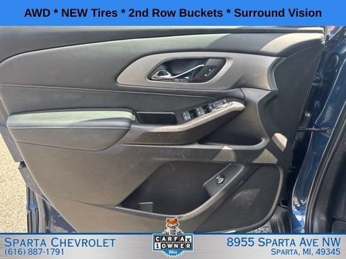Used 2023 Chevrolet Traverse LT w/ Rear Camera Mirror Package AWD/4WD image 12