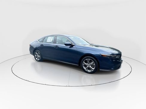 Used 2024 Honda Accord EX image 2