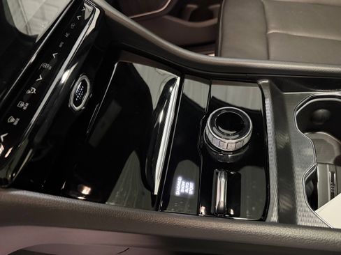 New 2026 Jeep Grand Cherokee Limited image 12