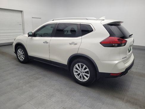 Used 2017 Nissan Rogue SV w/ SV Premium Package image 3