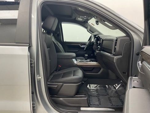 Used 2023 Chevrolet Silverado 1500 RST w/ Convenience Package II image 17
