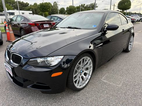 Used 2011 BMW M3 Coupe RWD image 3