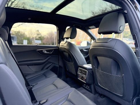 Used 2021 Audi Q7 2.0T Premium Plus w/ Executive Package image 28
