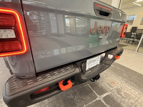 New 2026 Jeep Gladiator Mojave image 9