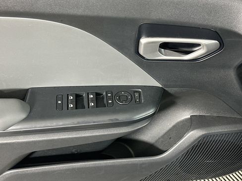 Used 2025 Kia K4 LXS image 15