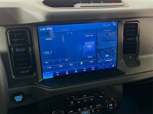Used 2024 Ford Bronco Black Diamond image 17