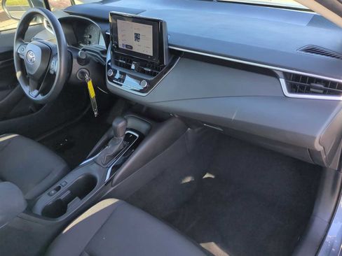 Used 2024 Toyota Corolla LE image 27